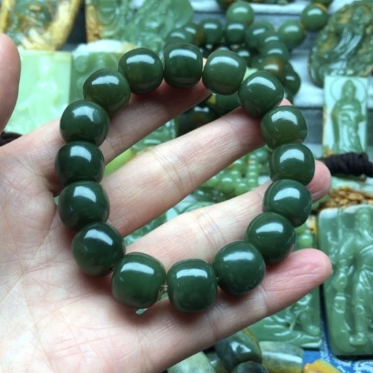 手链未镶嵌岫岩河磨玉（透闪石质玉）E***。