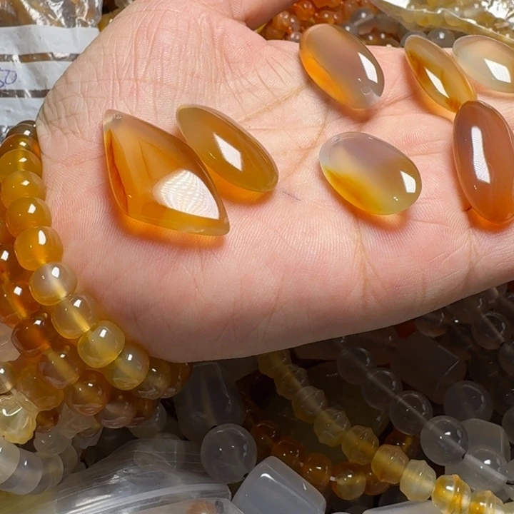 玛瑙/玉髓颈饰未镶嵌?****66080