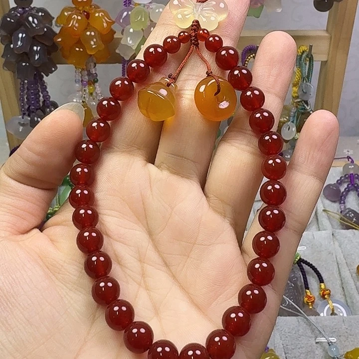 手腕款，手机链红色款