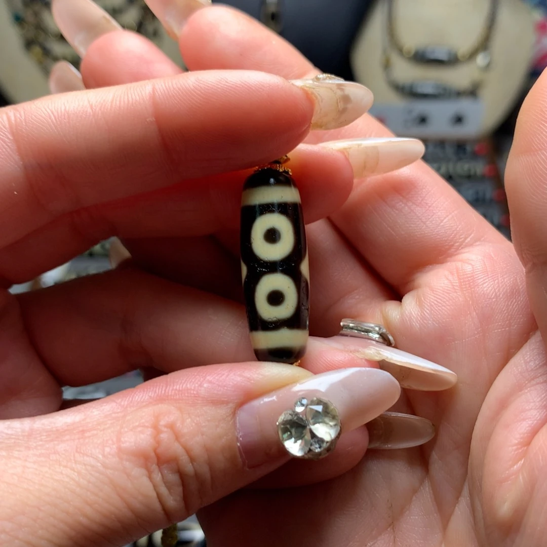 未镶嵌颈饰玛瑙/玉髓守**使