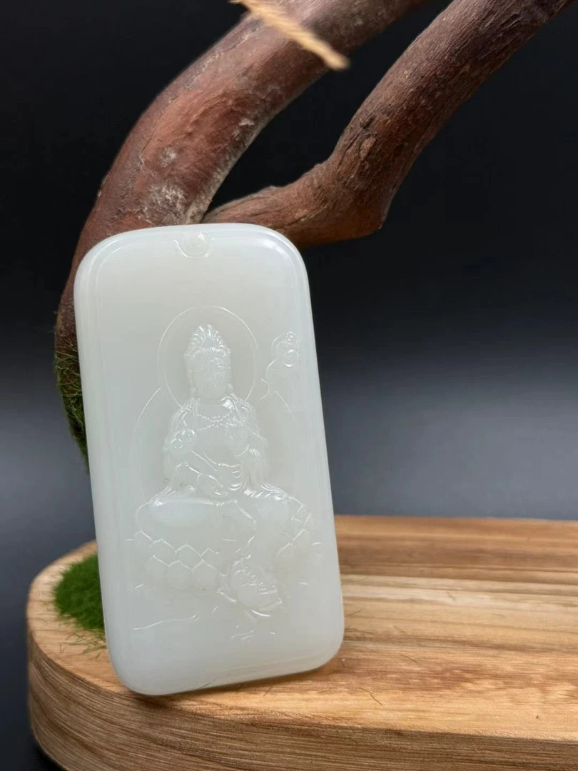 和田玉白玉自在观音