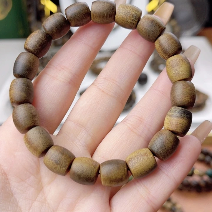 沉香手串越南芽庄白奇楠瘤疤老料