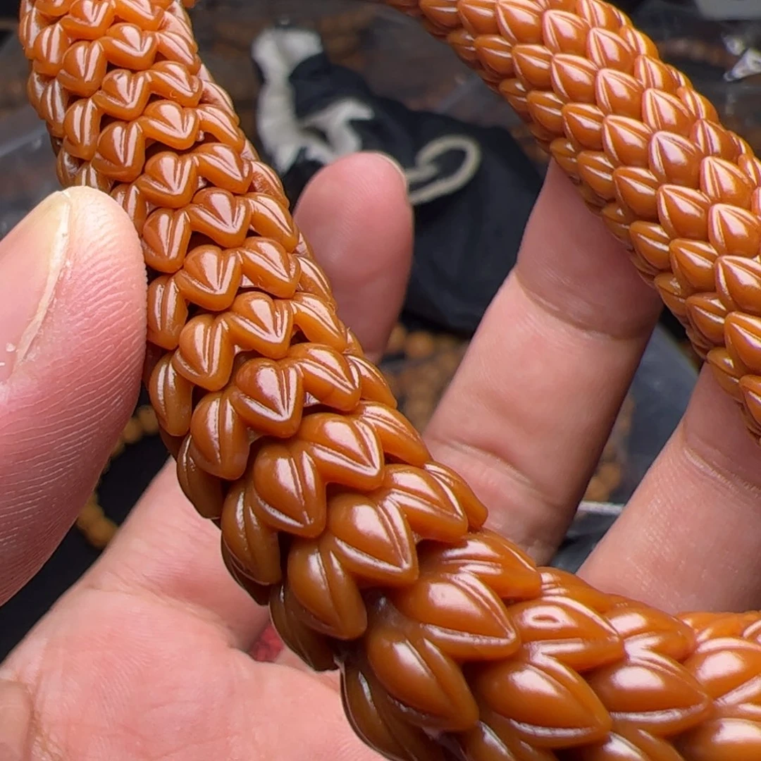 猴头核桃吊坠啦啦啦