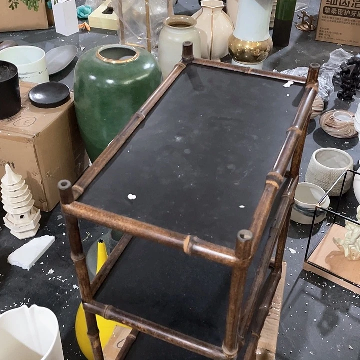 陶瓷花瓶，仿真绿植。