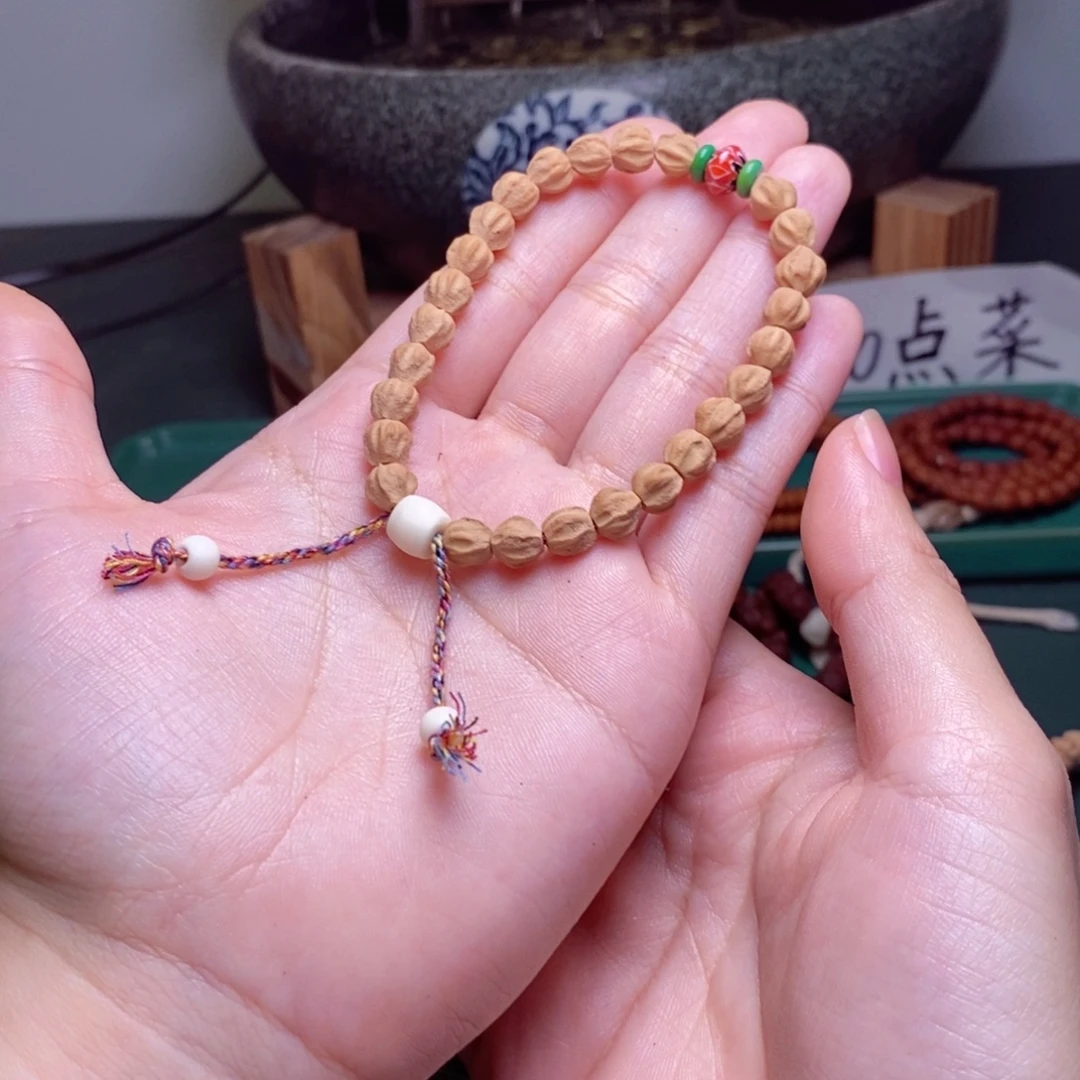 柏香籽/百香籽吊坠117.7莲花