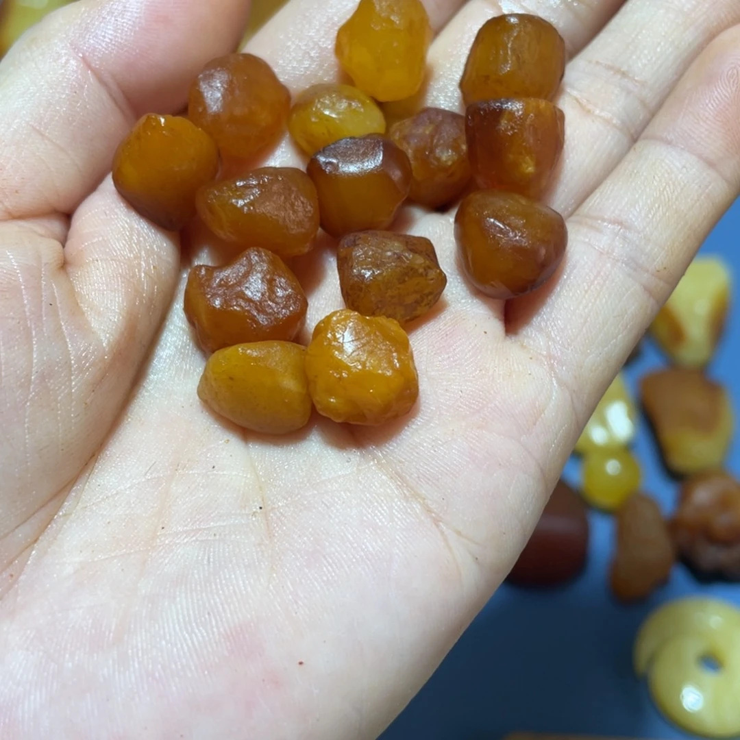 冬***雪定制蜜蜡未镶嵌手串