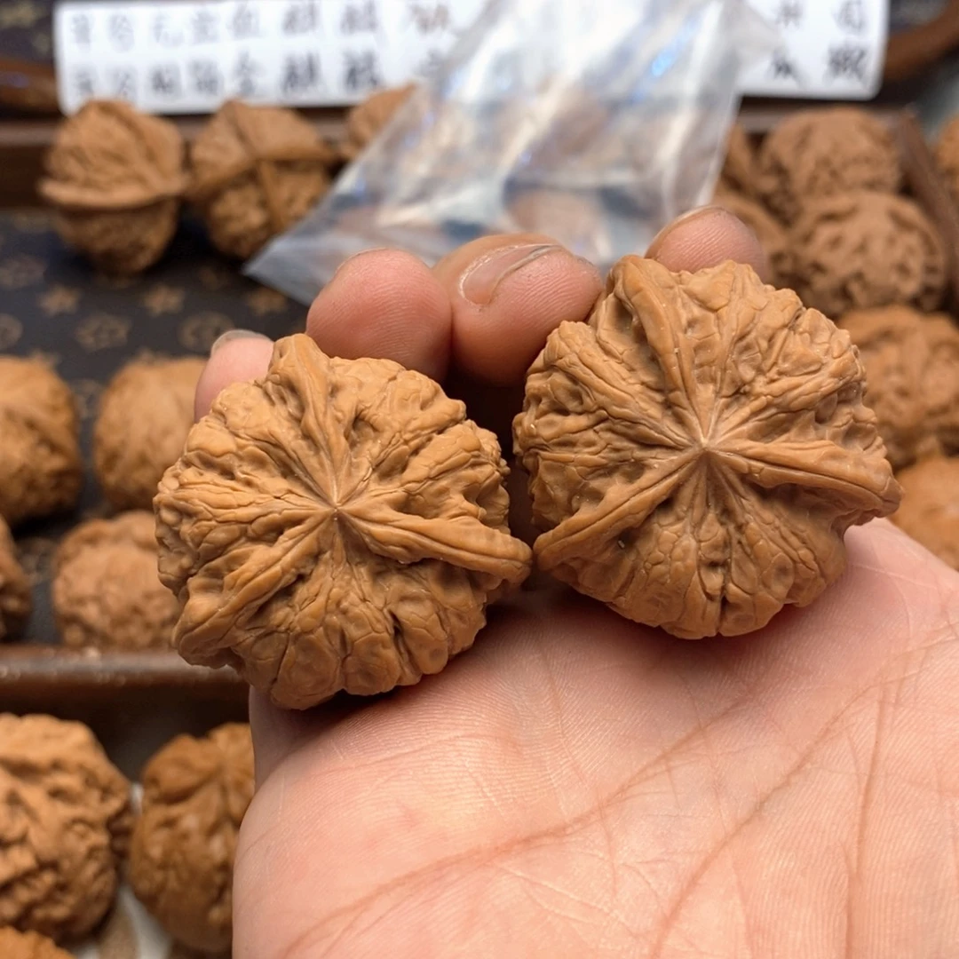 陳***嘻吊坠文玩核桃40尺 全品雨花石正奔 76