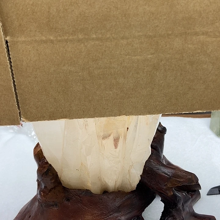 O***e水晶大型摆件（非配饰）未镶嵌