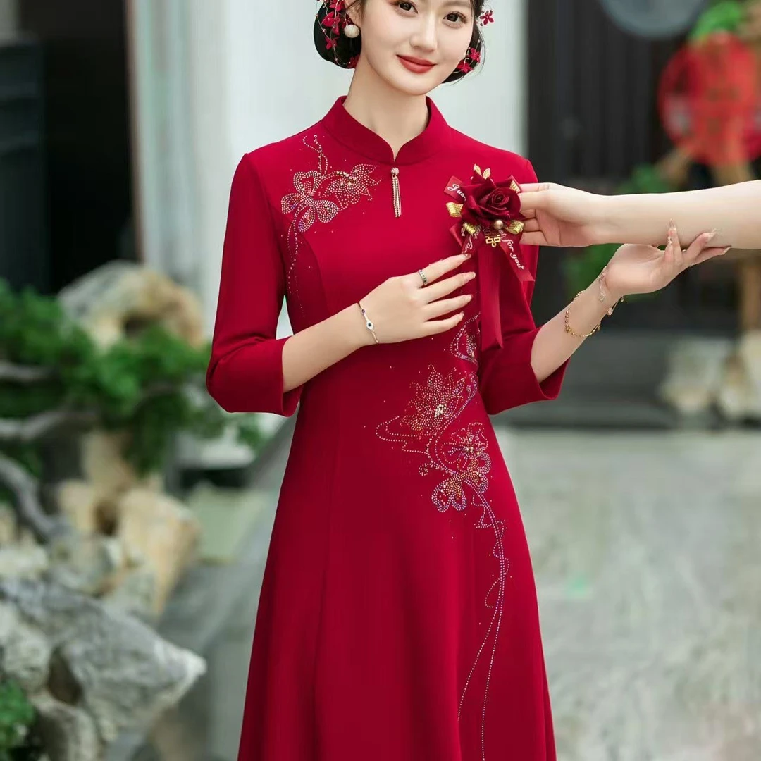 新款流苏高贵妈妈礼服喜婆婆婚宴装遮肚连衣裙洋气旗袍