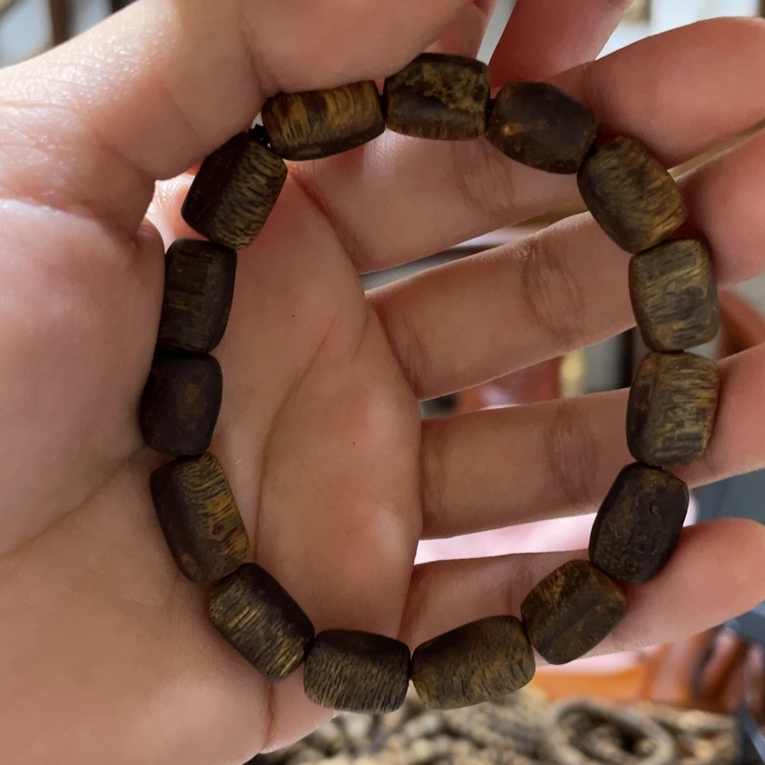 好***连沉香沉香碎屑留疤单圈