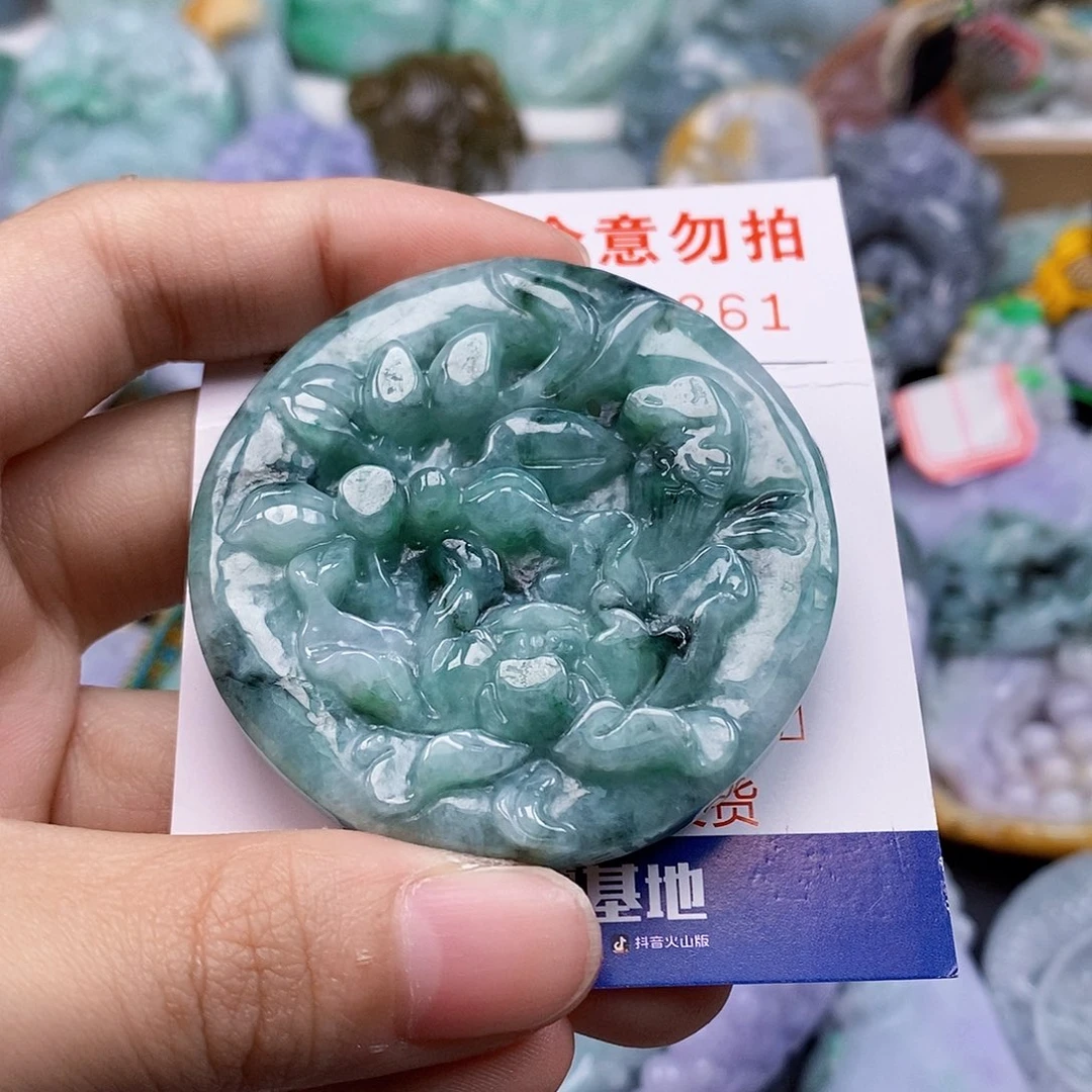 吊坠(不含链)未镶嵌翡翠