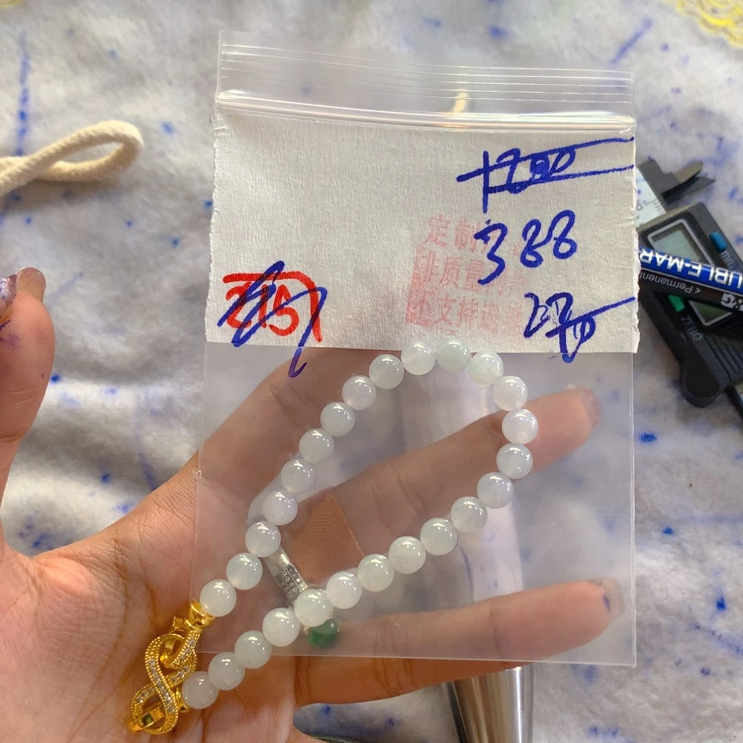 未镶嵌定制翡翠天然缅甸翡翠多样性