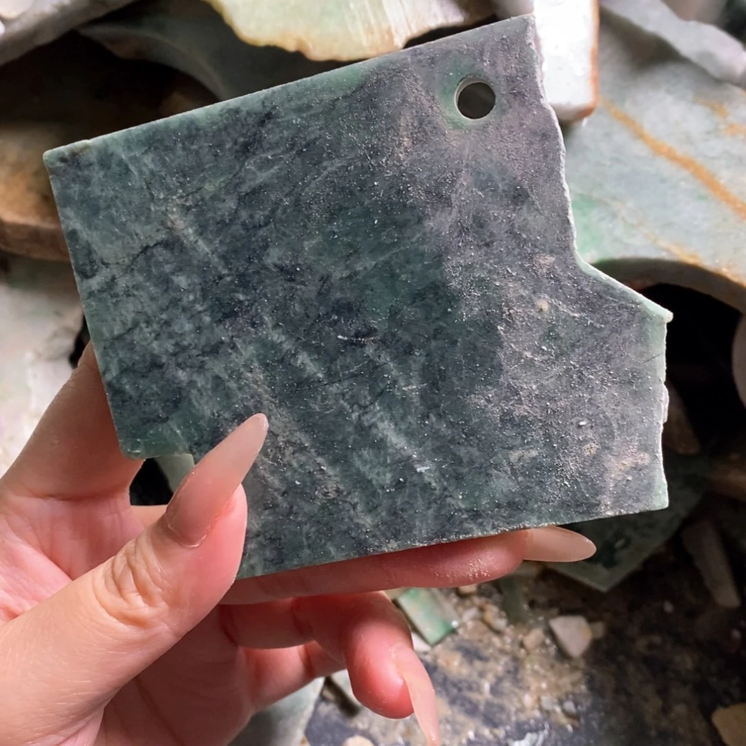 颈饰未镶嵌翡翠天然翡翠