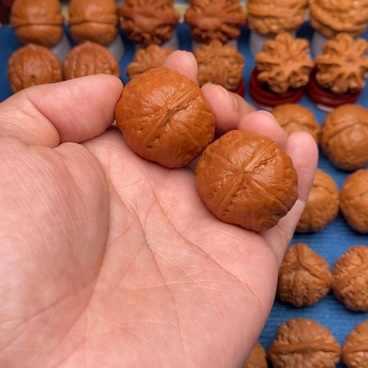 文玩核桃把件精品小手捻