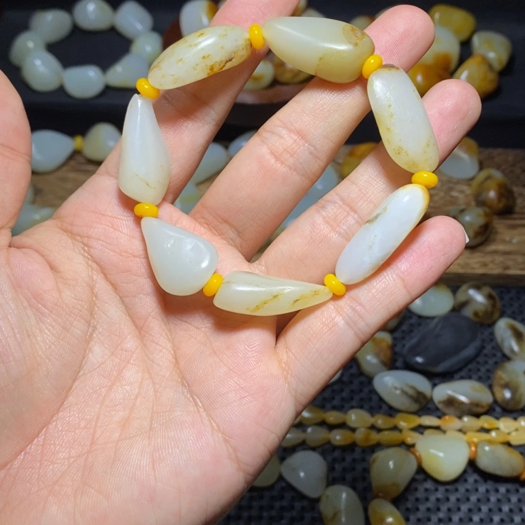 和田玉未镶嵌手链