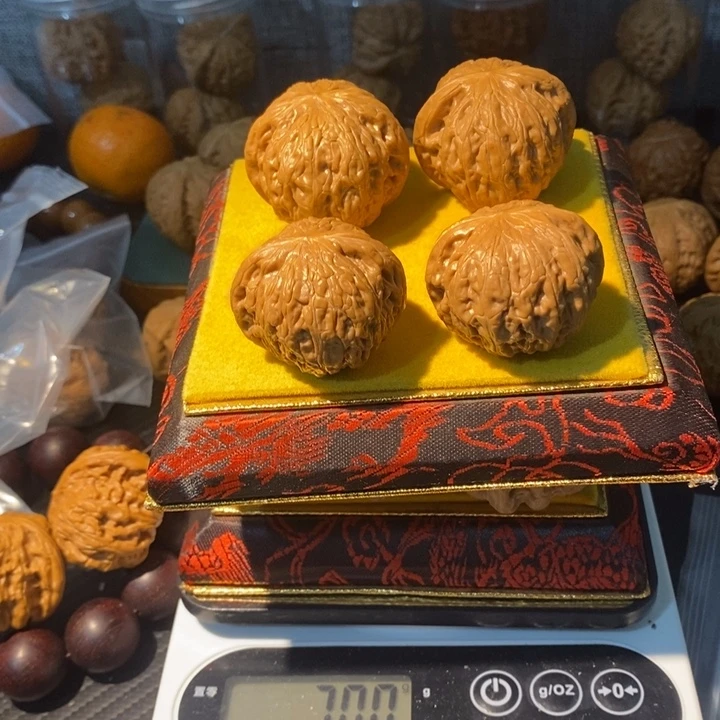 桃核吊坠4000000513