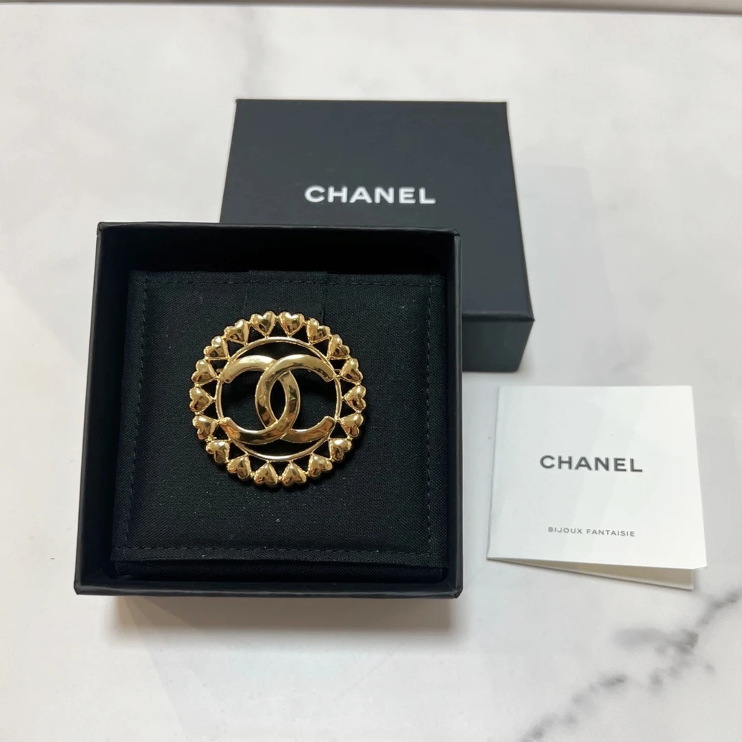 99新 Chanel/香奈儿 北京专场/双c爱心 镂空 胸针