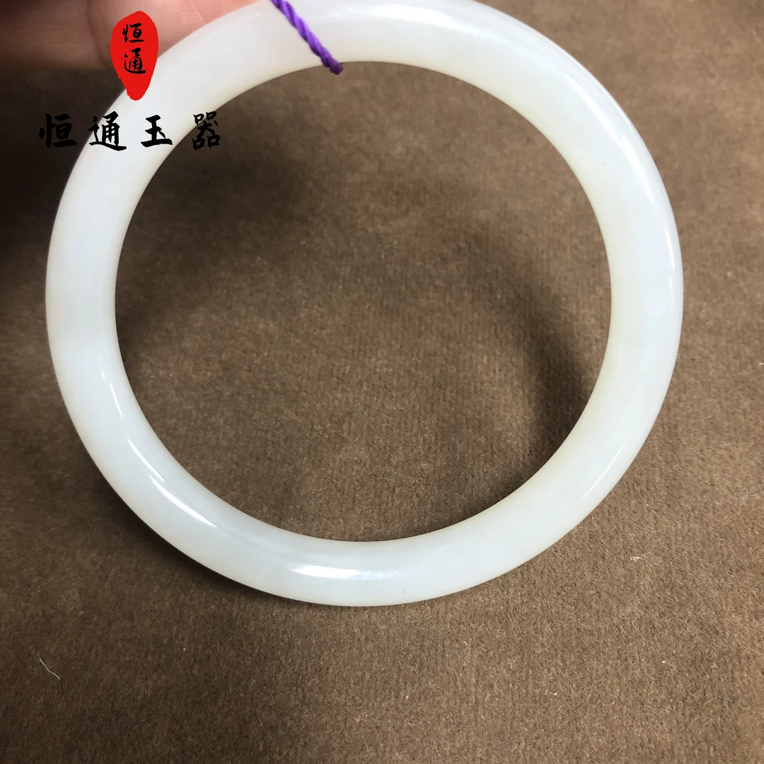 白冰美人条手镯尺寸约7*7mm2180