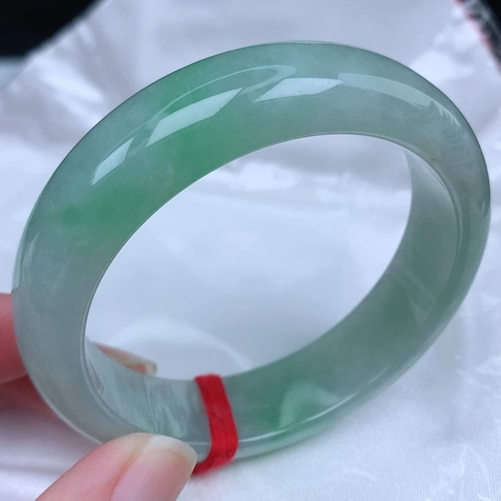 未镶嵌手镯翡翠天然