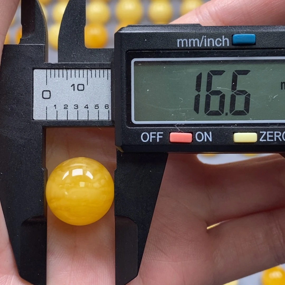 琥珀未镶嵌裸石纯天然