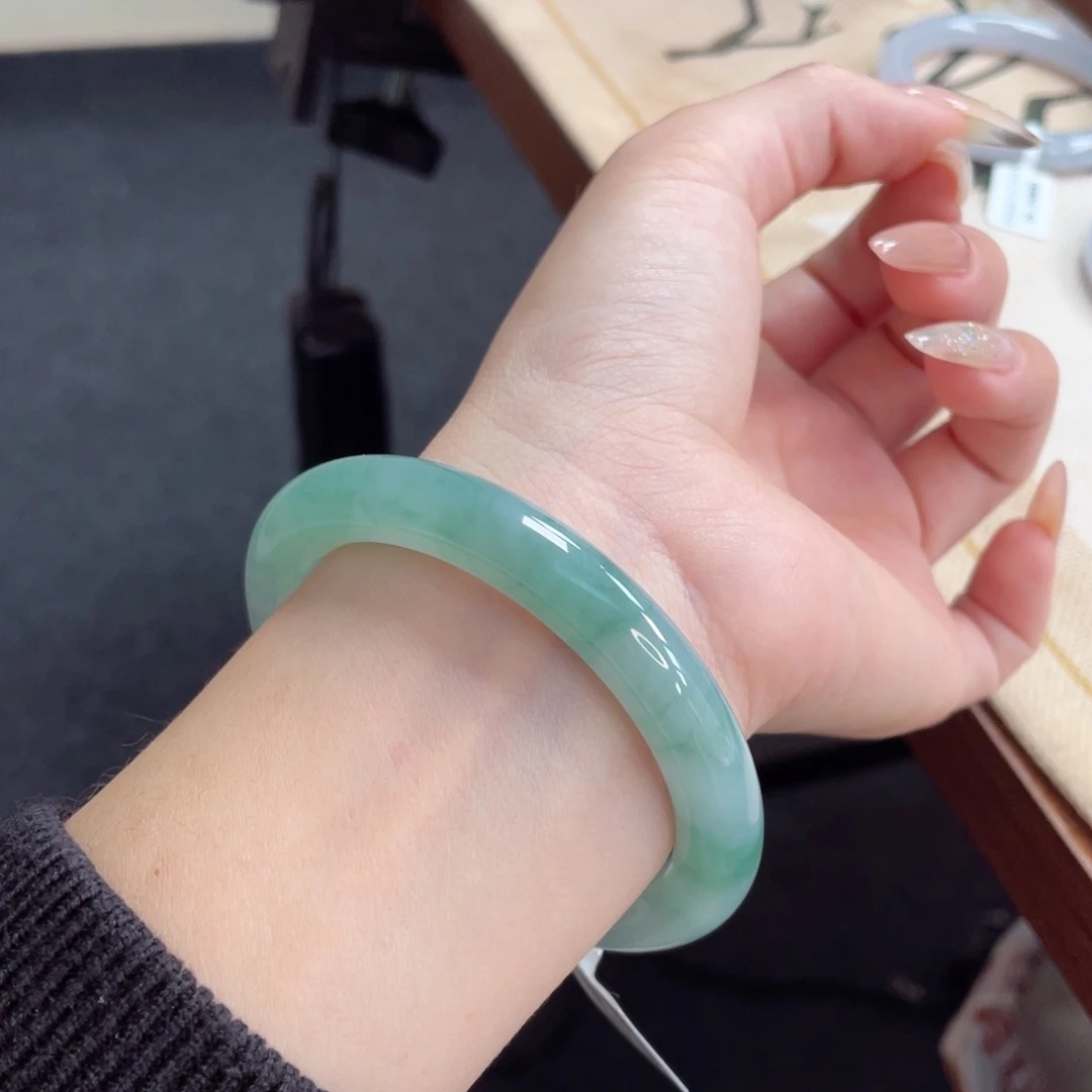 未镶嵌手镯翡翠55.5胶润湖水蓝巨显白16号
