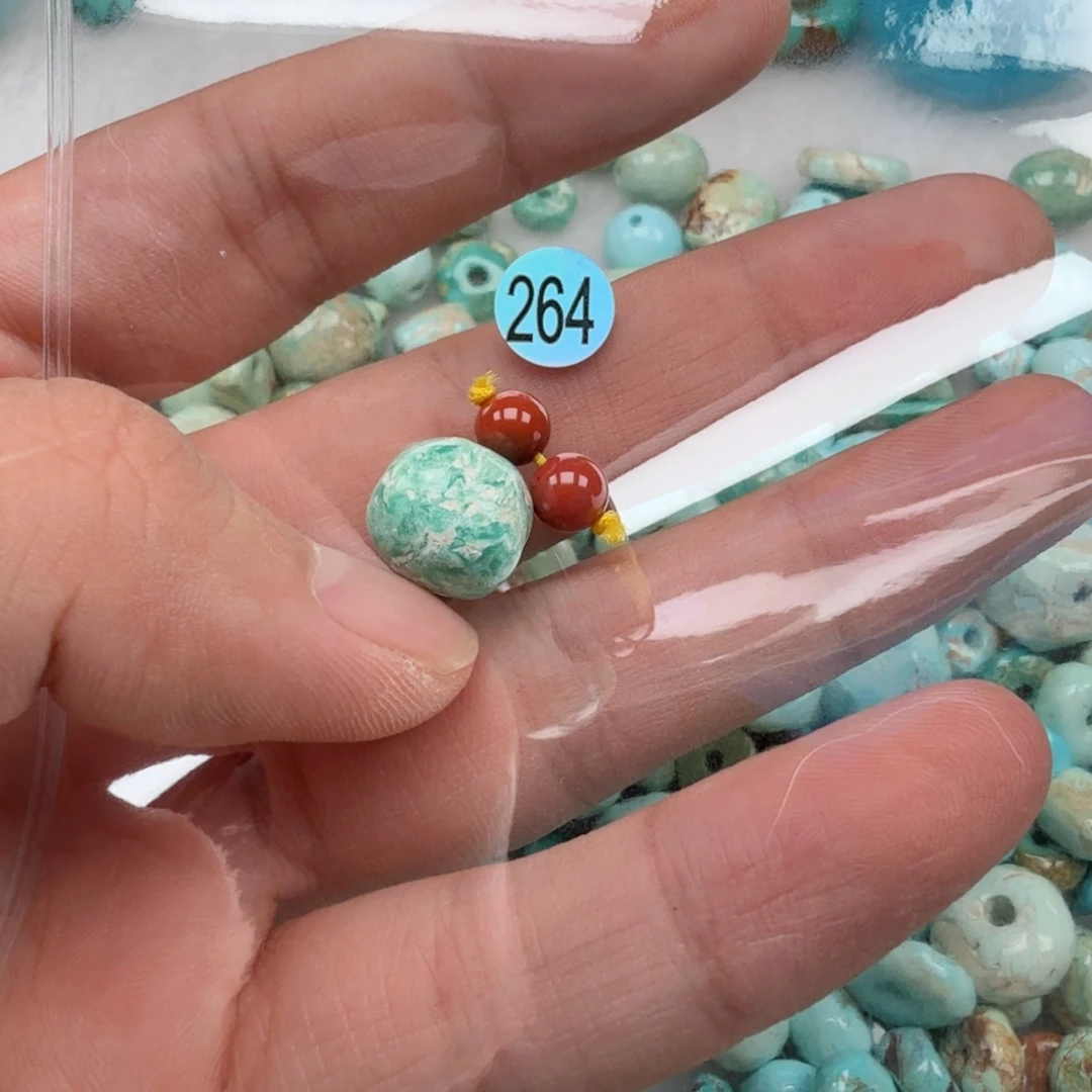 南红玛瑙未镶嵌珠宝奇石