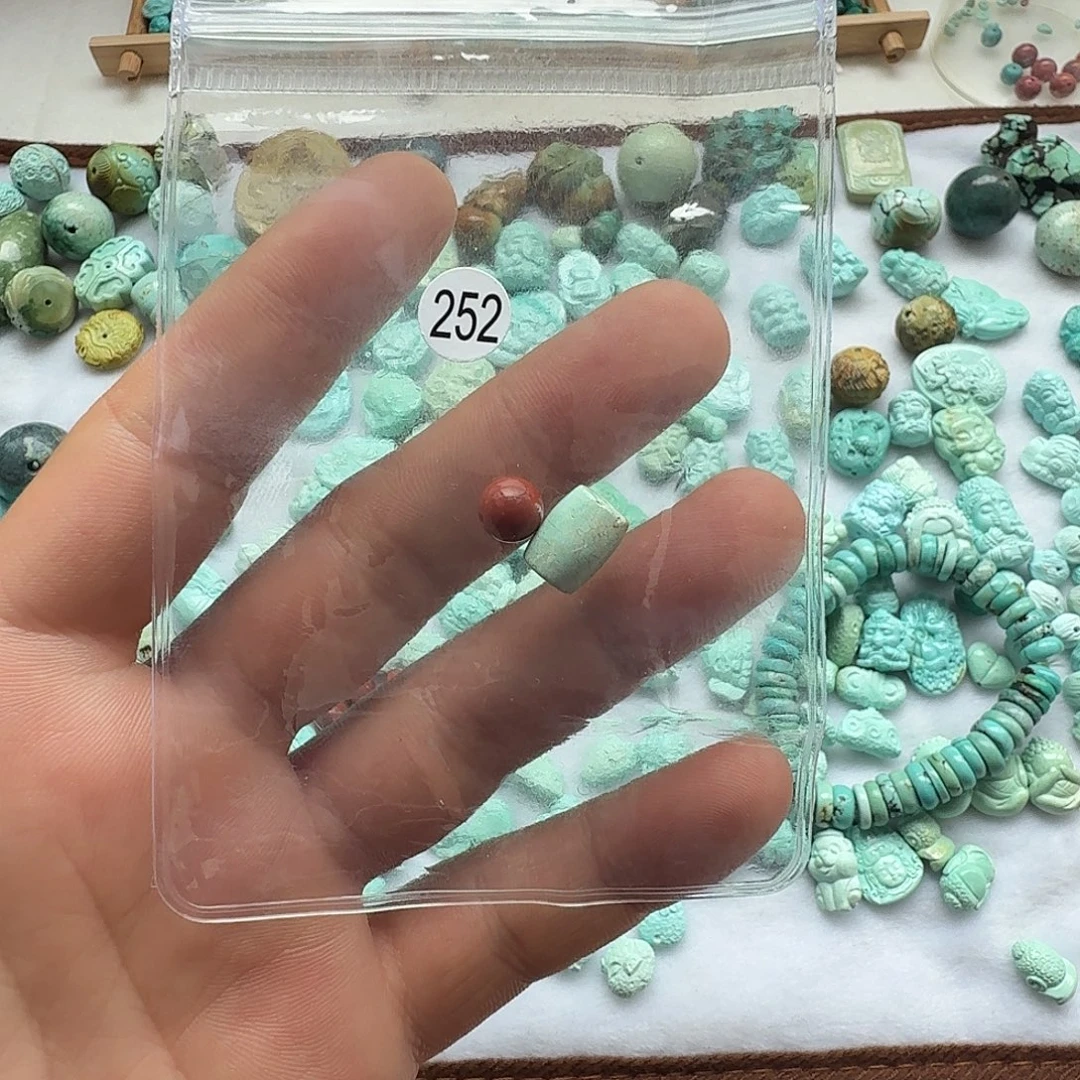 篮***u南红玛瑙未镶嵌珠宝奇石