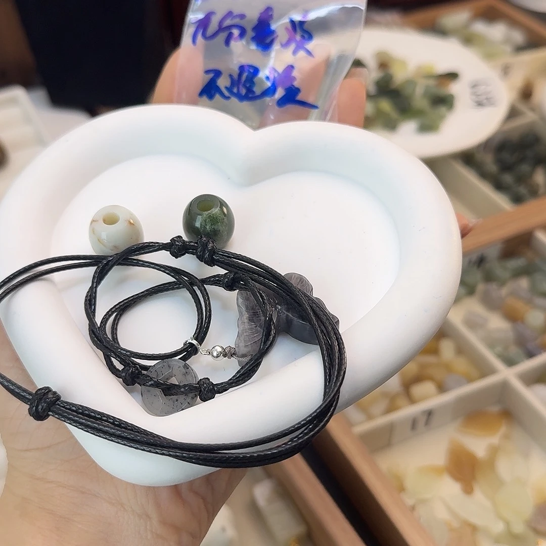 九***欢和田玉未镶嵌珠宝半成品