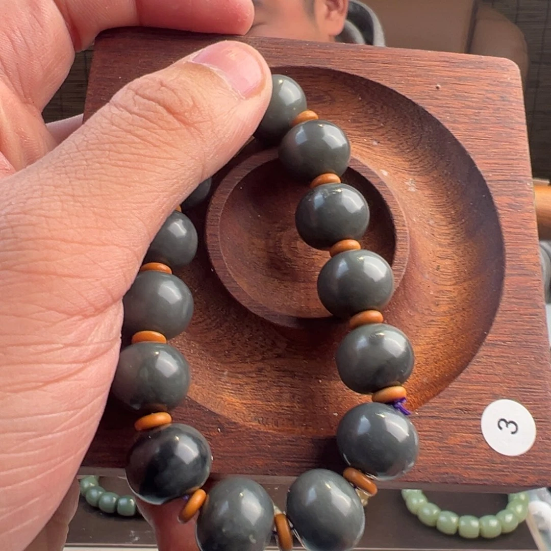 和田玉未镶嵌手链