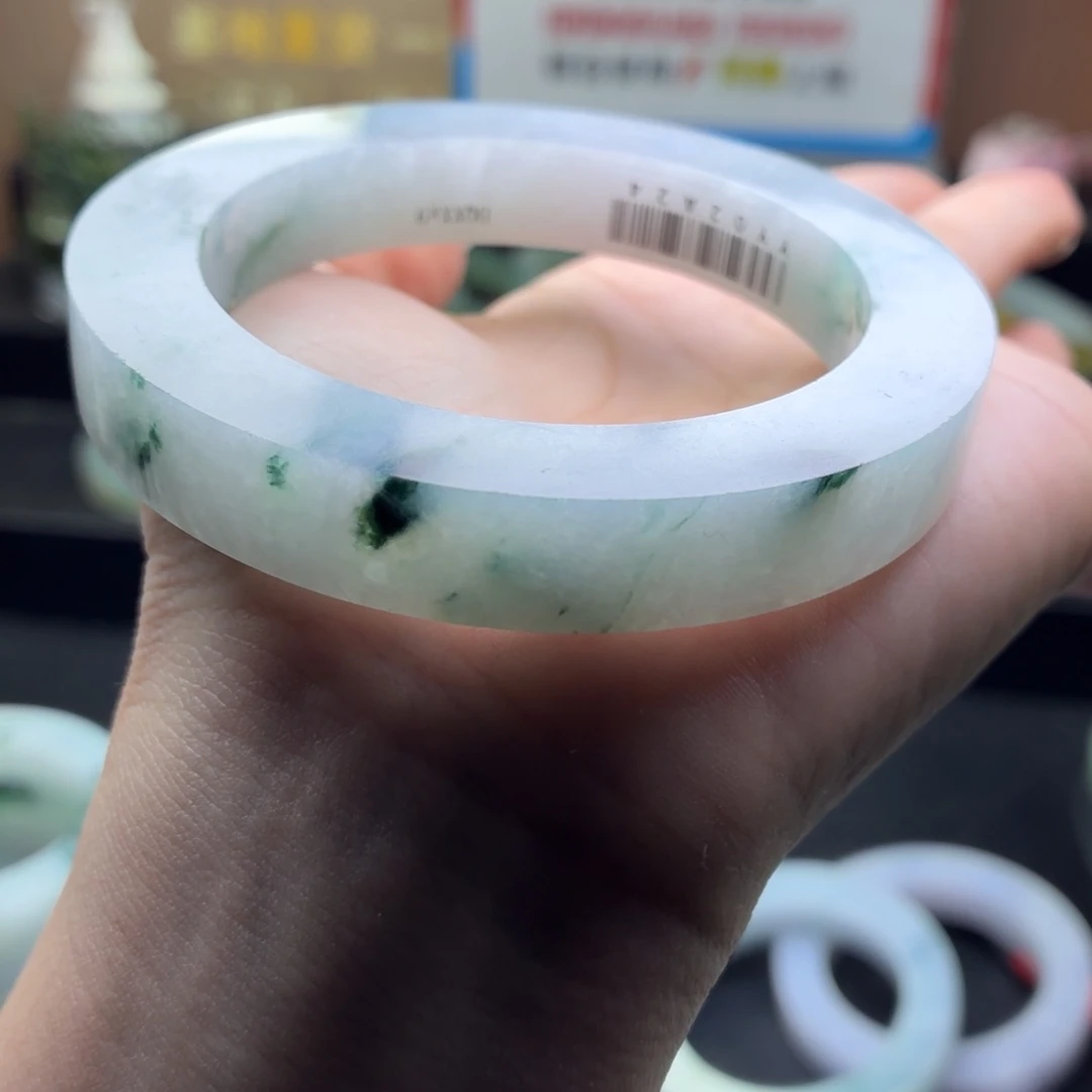 开***馆定制翡翠未镶嵌翡翠手镯翡翠