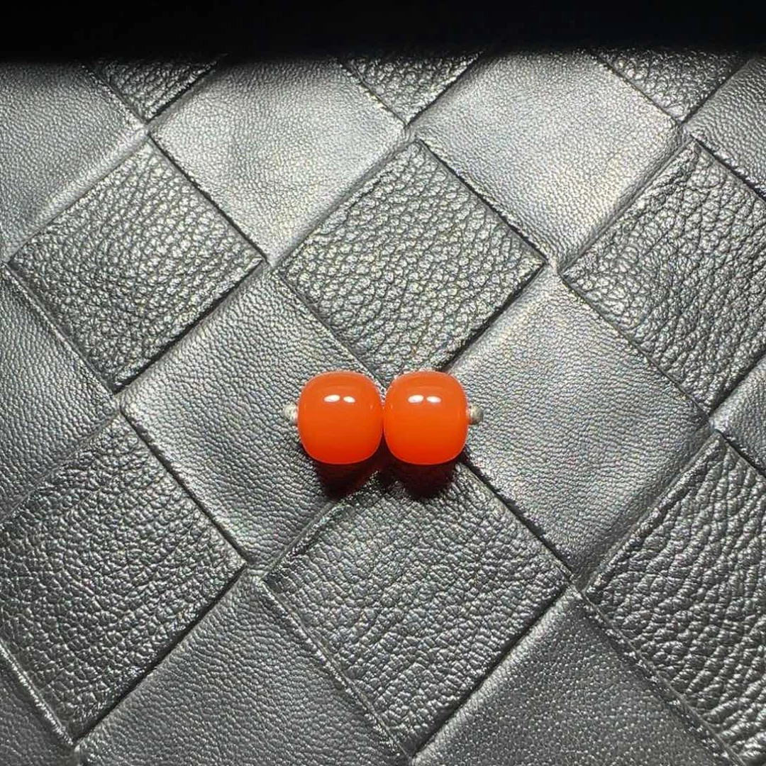 南红玛瑙未镶嵌老型珠一对12mm