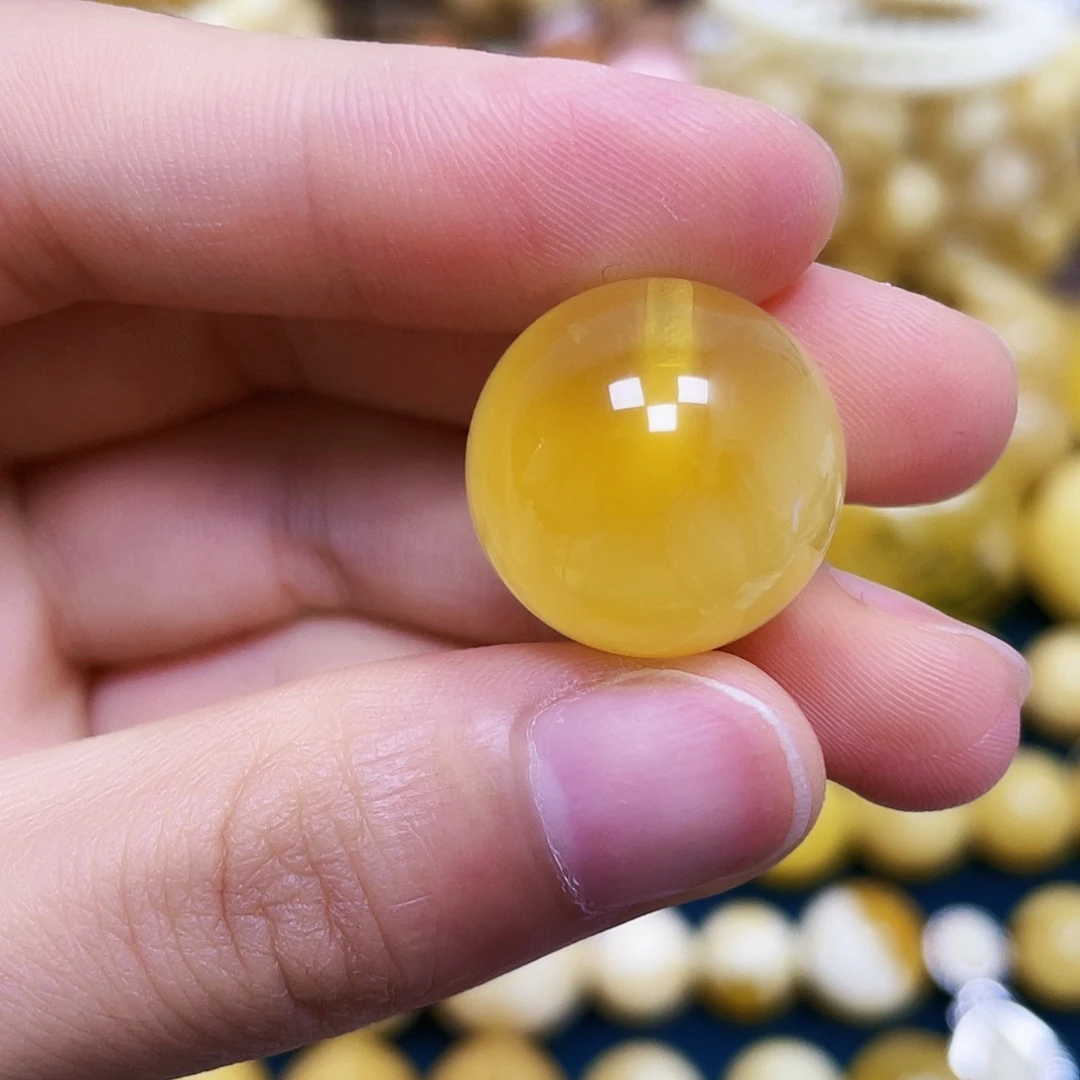 琥珀未镶嵌裸石18.8mm.瑕