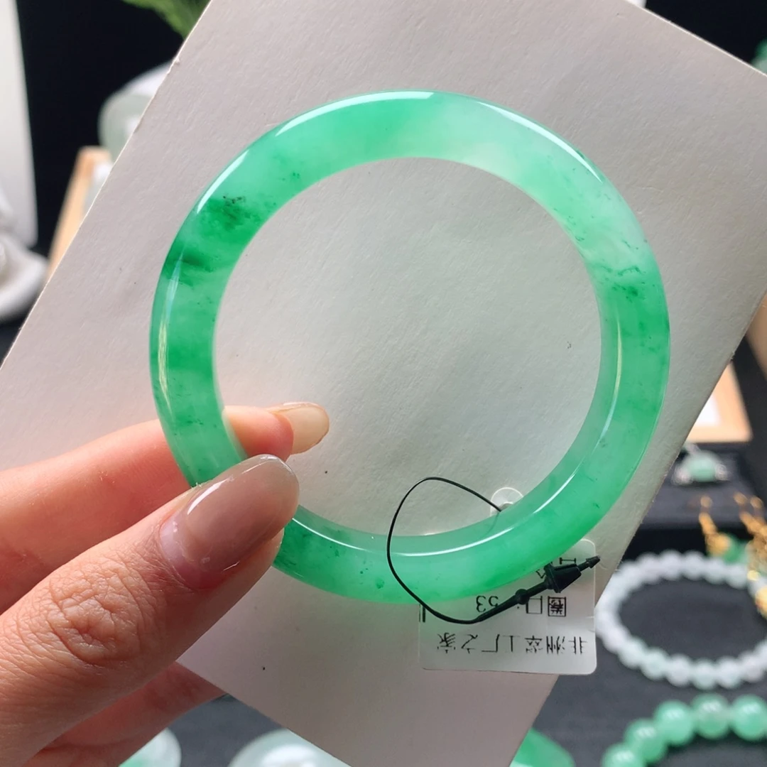 石英质玉未镶嵌手镯