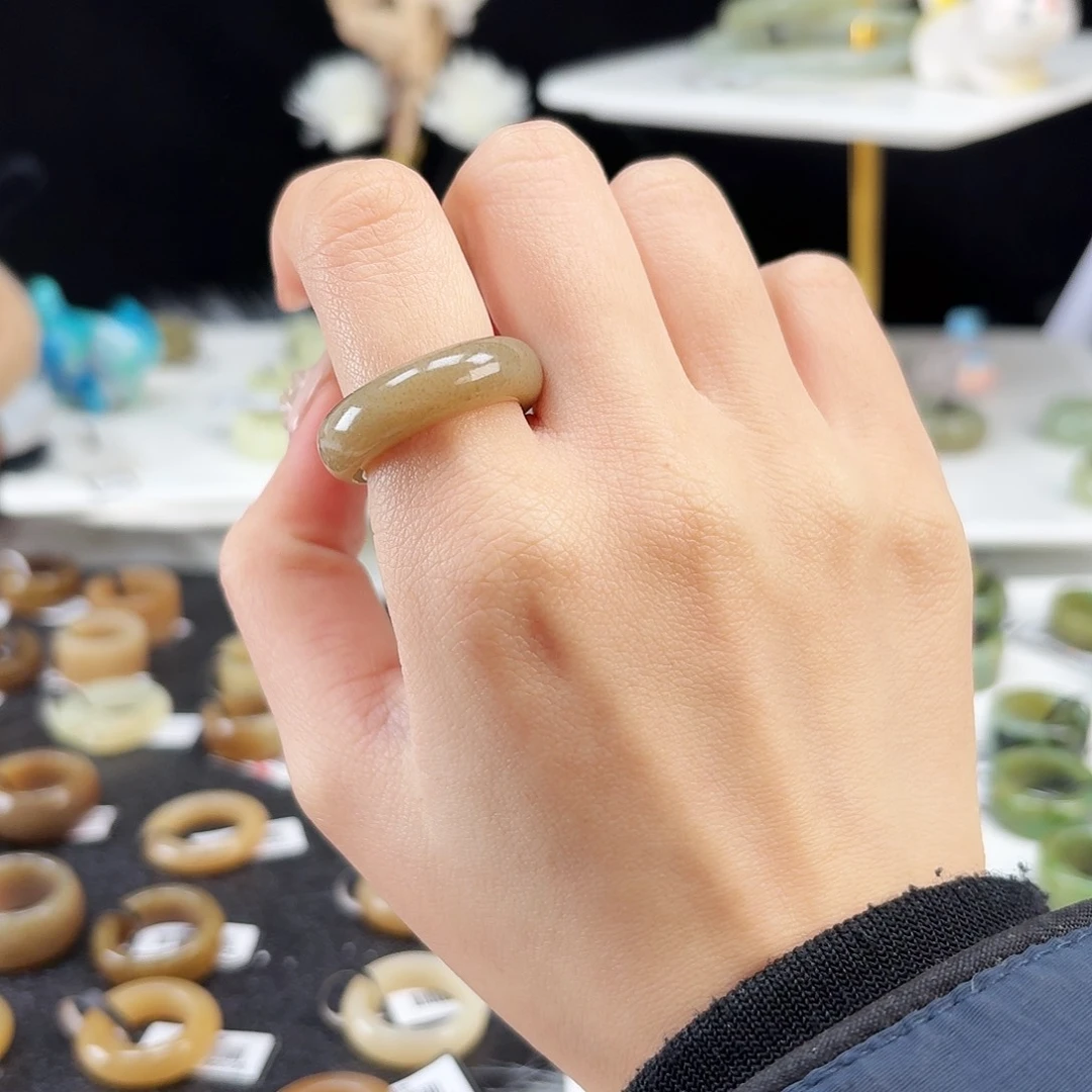 和田玉未镶嵌戒指P68麻糖甜甜圈18.2不退换