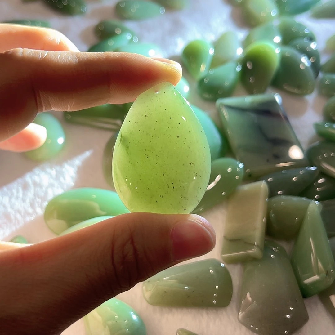 密玉（石英质玉）未镶嵌颈饰