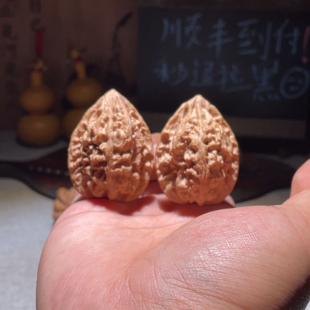 我***缘文玩核桃吊坠36十三鸡