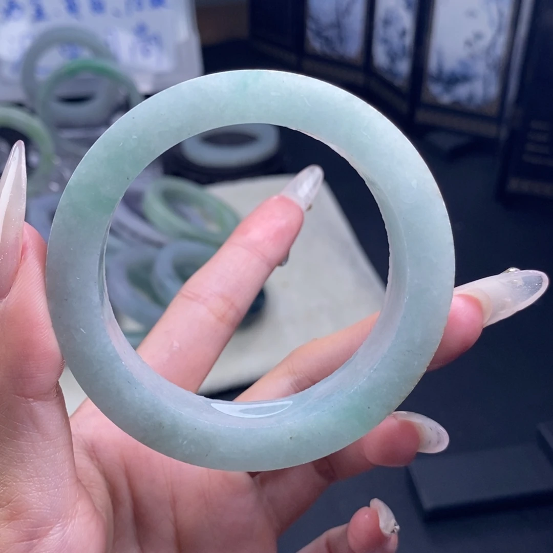 心***宇未镶嵌纹裂漏定制翡翠