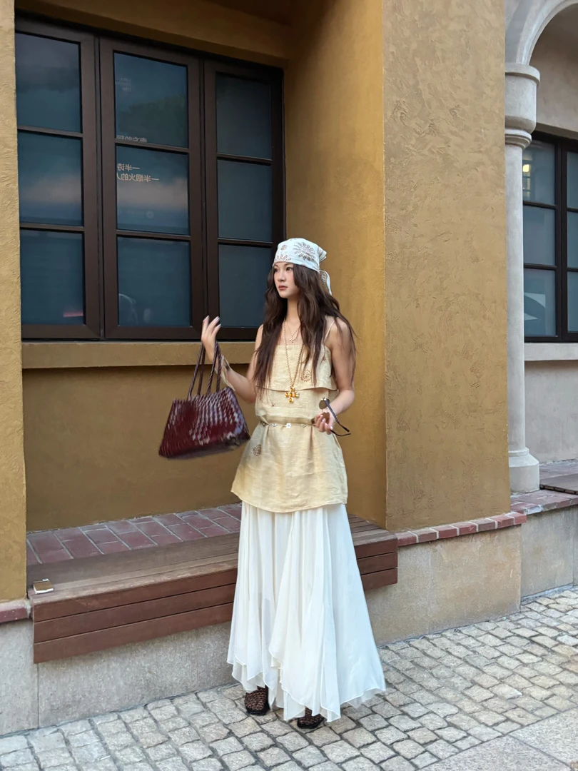 MAR 2025春夏新款重工压褶大裙摆宽松显示沙滩半身裙613079