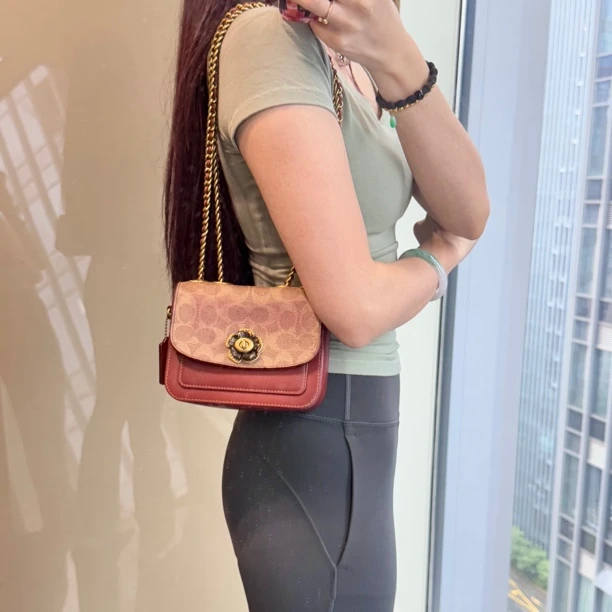 95新 COACH/蔻驰 山茶花链条包/0626