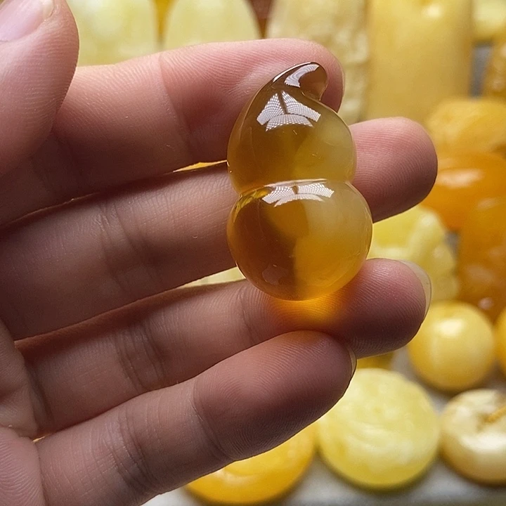 琥珀颈饰未镶嵌琥珀蜜蜡吊坠