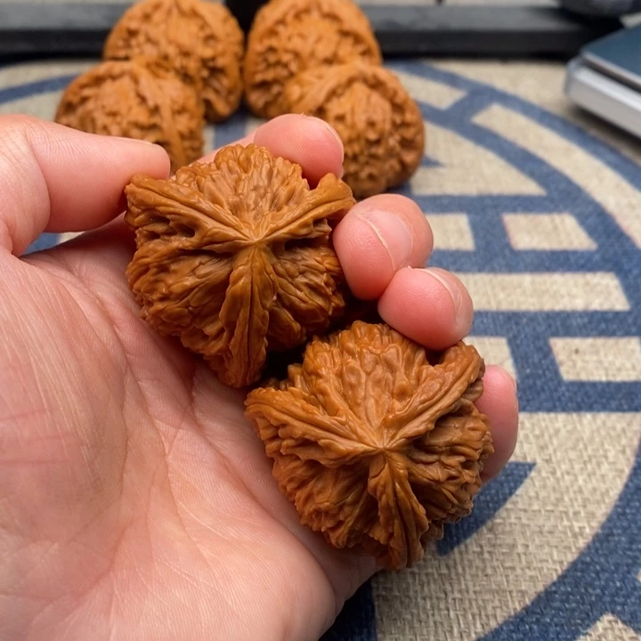 吊坠文玩核桃元*三棱