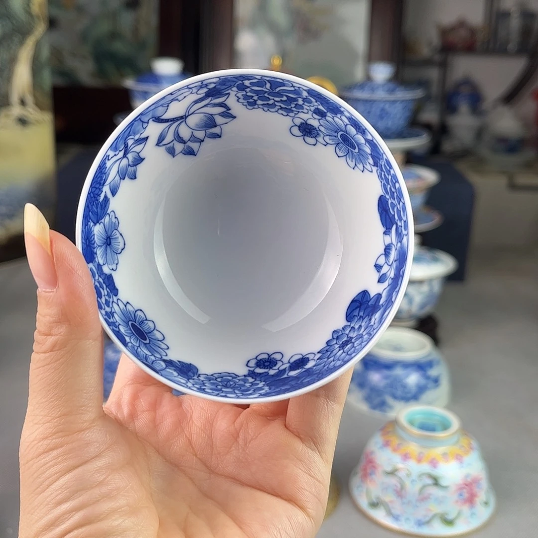 福利陶瓷小杯一个