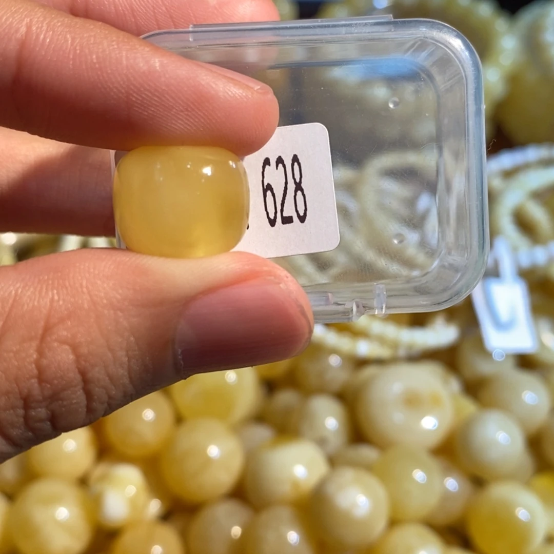琥珀未镶嵌珠宝奇石628