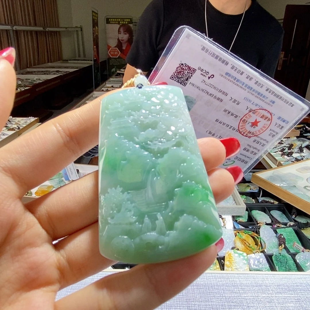 翡翠未镶嵌颈饰翡翠