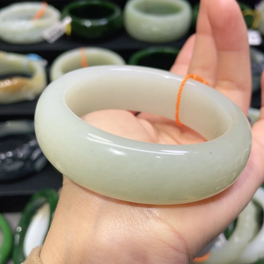 未镶嵌手镯和田玉38