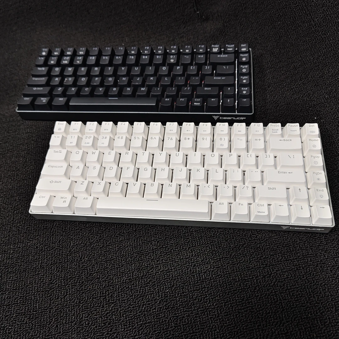 狼派双模蓝牙/有线RGB全键热插拔全键无冲轴坐游戏机械键盘
