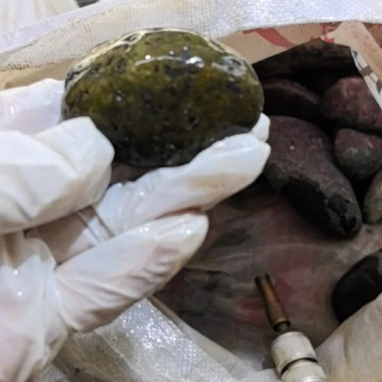 彩***桥有机玻璃藏玉药王石原石