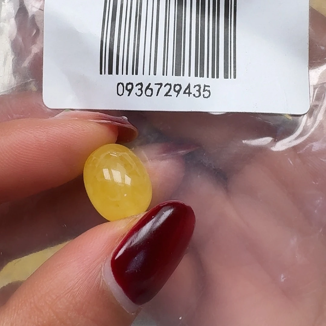 琥珀未镶嵌裸石悠悠