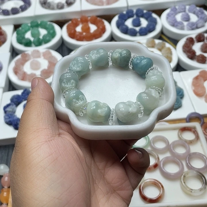 石英质玉（非洲翠）合金手串