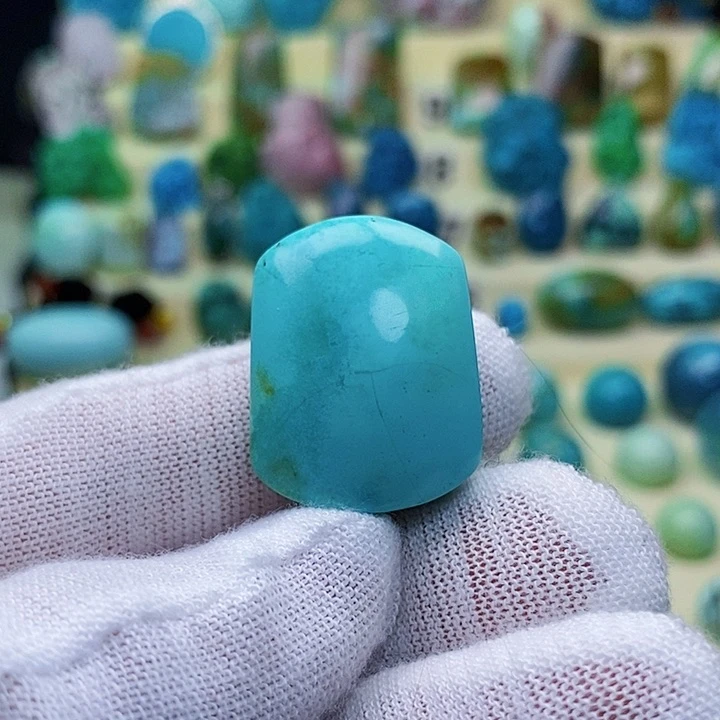 绿松石配饰未镶嵌